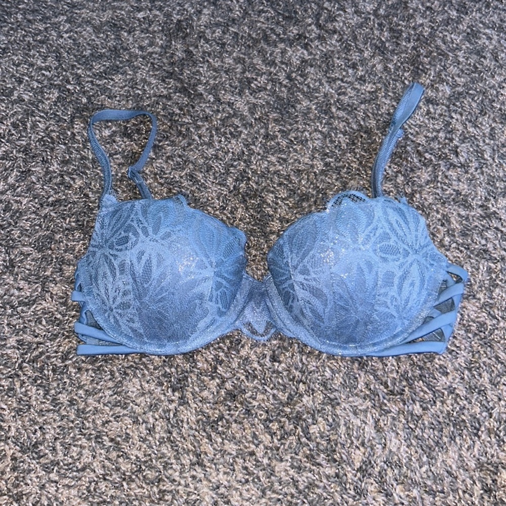 PINK Victoria’s secret 32C push-up bra